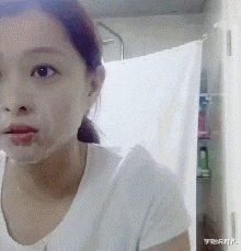 学姐说育儿|神回复:买了一双鸿星尔克,右脚磨脚怎么办?被这神评笑死了