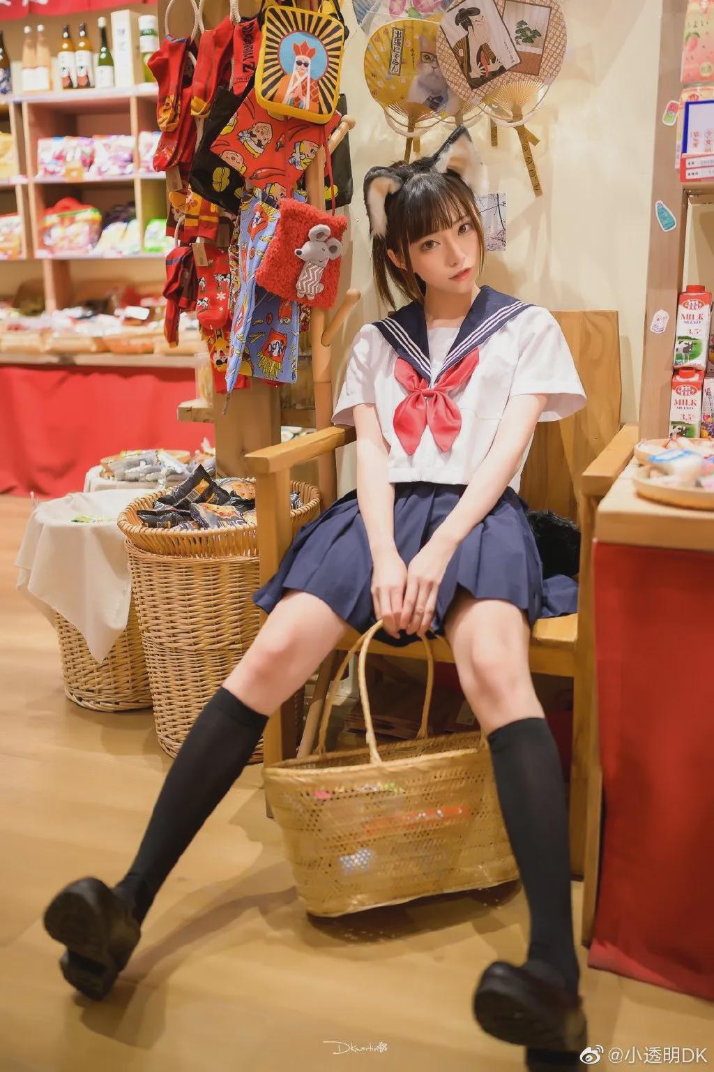 |JK校服：嘴馋的小黑猫~