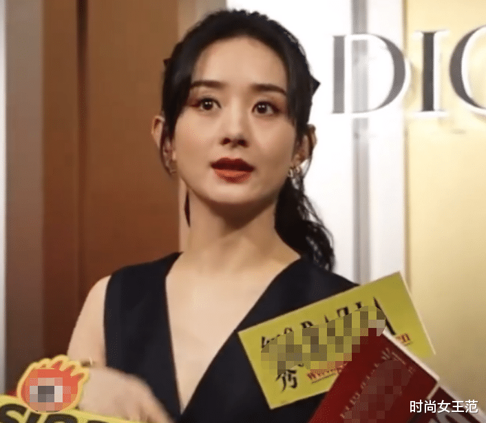 赵丽颖|离开了助理的打光灯,赵丽颖真实模样很憔悴,脸凹陷开始显老了!