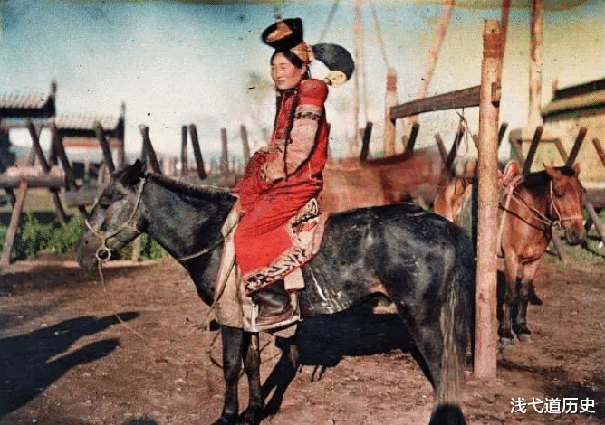 晚清|百年前清朝人的真实样貌，法国摄影家拍下的罕见彩照，差距太大了