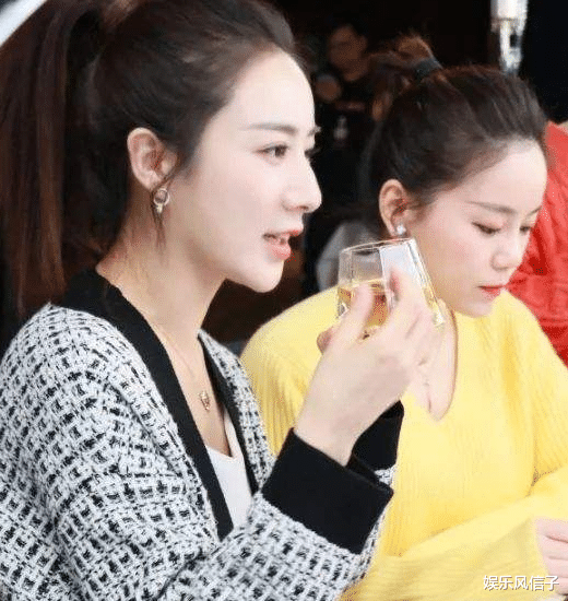 殷世航|被封杀也能赚钱？套路璐月收入令人咋舌，网友：航子知道吗