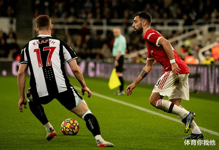 曼聯(lián)|曼聯(lián)1-1爆冷！傳球不過3腳就丟，中場脫節(jié)，后防失誤，C羅沒機會