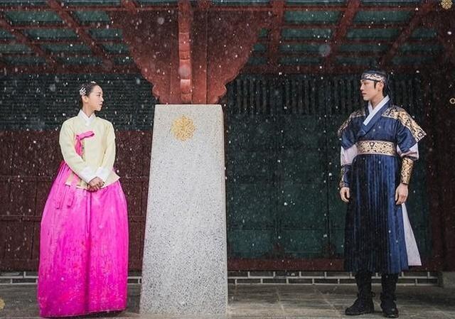 哲仁王后|《哲仁王后》番外篇！哲宗醋翻天，昭容与元范好甜，流星许愿成真