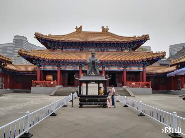 引力波 万有引力理论不是“万有理论”