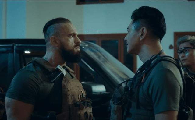 谢孟伟|“嘎子哥”新片上映，“雷”的我外焦里嫩，要不还是回去做直播吧