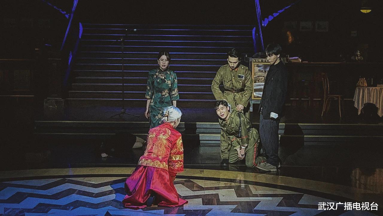 武汉广播电视台 高颜值NPC现场飙戏,沉浸式体验硬核推理,邮轮剧本杀+密室逃脱邀你来玩!