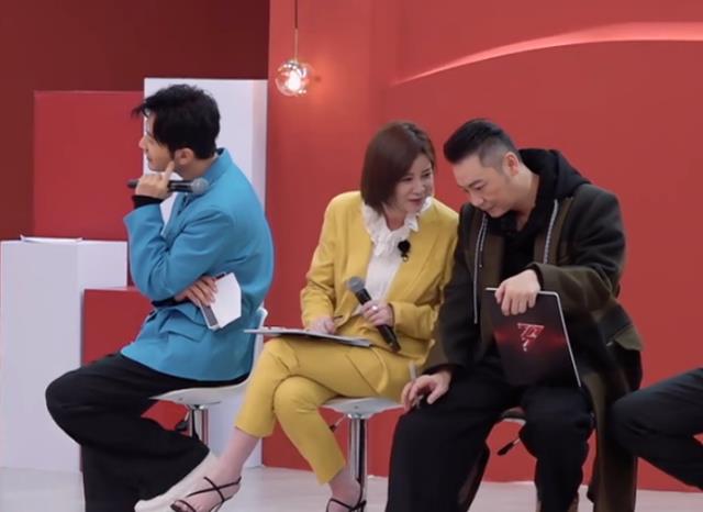 李菲儿|李菲儿又一次撒娇,对黄晓明的称呼亮了,这下baby可算放心了