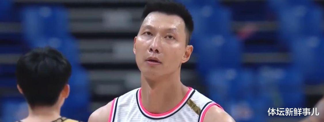 广东男篮|疯狂13胜！易建联16中11打疯，詹姆斯附体创纪录，失误26比21引争议