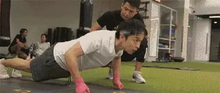 黄磊|这脸碰瓷吴亦凡？他果然没吹牛啊