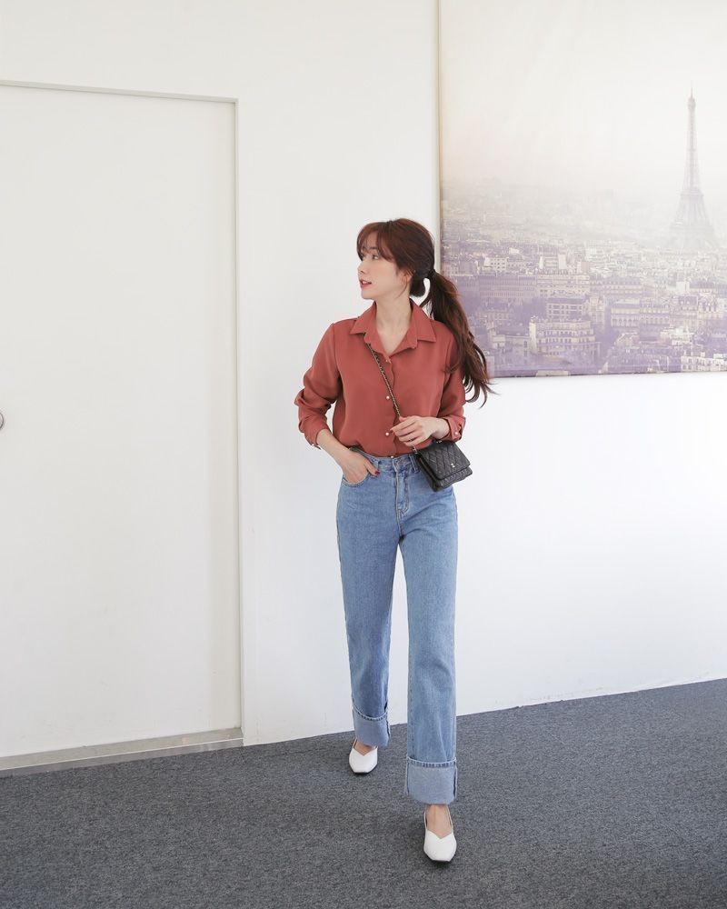 大表姐的时尚圈|夏天这3种颜色的上衣，早安利早时髦，显白又精致，变美少不了