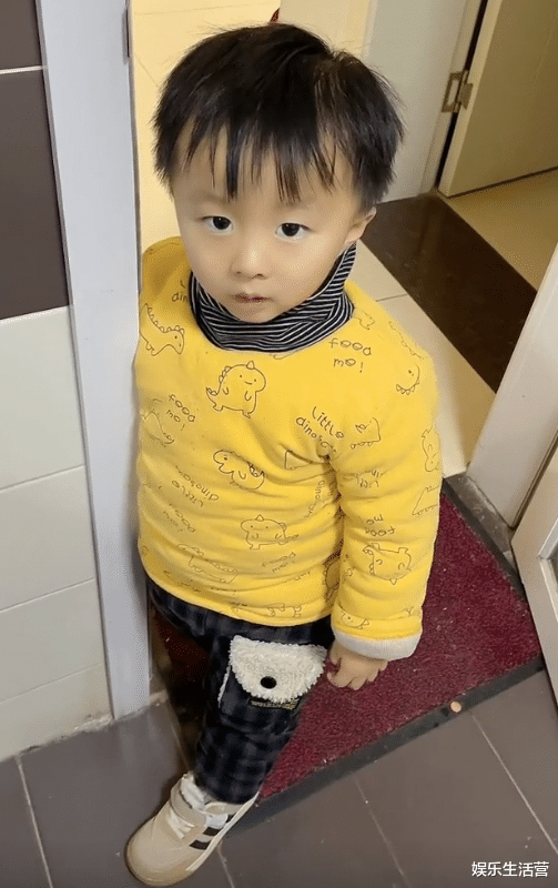 许敏|许敏和姚威平安夜团聚，许敏奇总诠释隔辈亲，杜妈却像被打入冷宫