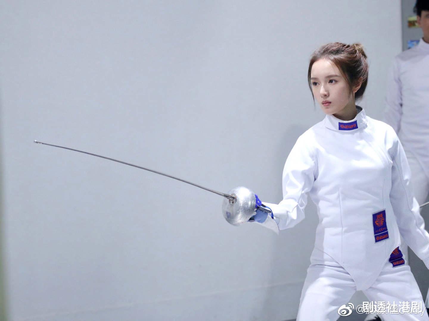 TVB|TVB仙气女神邝洁楹凭《七公主》上位，演剑击高手，认身高是硬伤