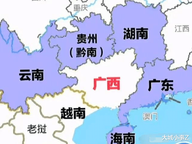 大城小事Z 很多网友调侃说广西被各个“南南”包围，唯一出路在哪里呢？