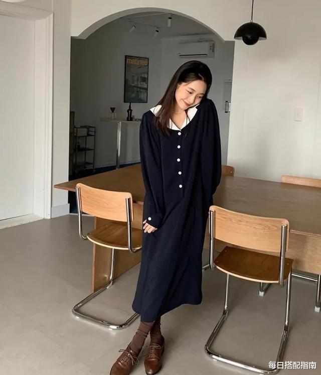 每日搭配指南|秋天如何穿好一条“连衣裙”？从款式到搭配，教你穿出优雅高级范