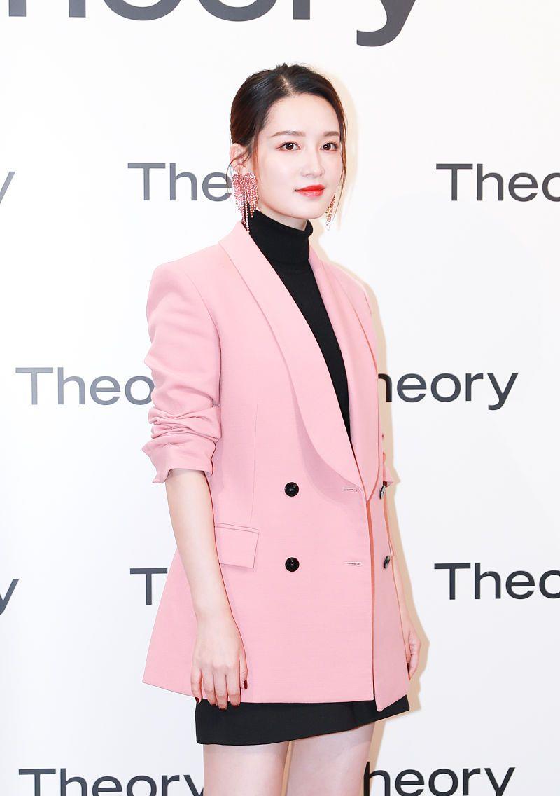 杨幂|娱乐八卦:李现,任嘉伦,李沁,吴亦凡,钟楚曦,杨幂,肖战