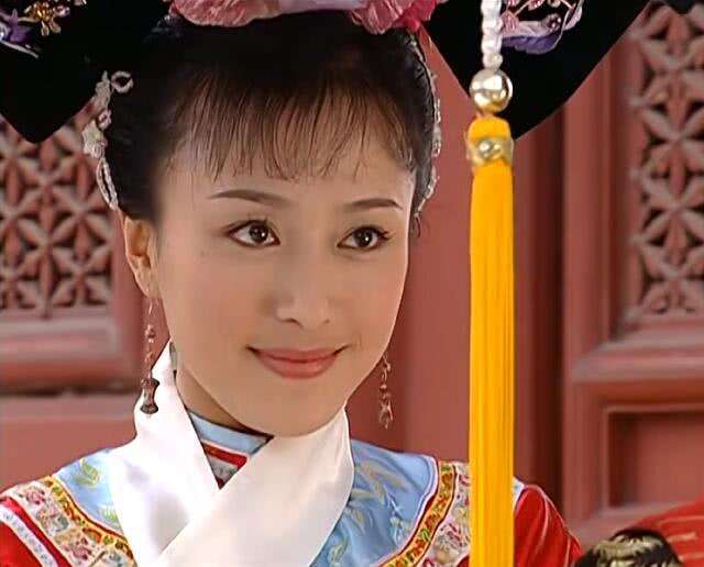 小燕子|二十年后看《还珠》：小燕子配不上五阿哥，知画才是皇家儿媳