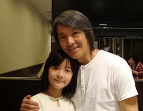 王宝强|这“小男孩”是越来越有女人味了，但一看到她，总感觉哪里怪怪的