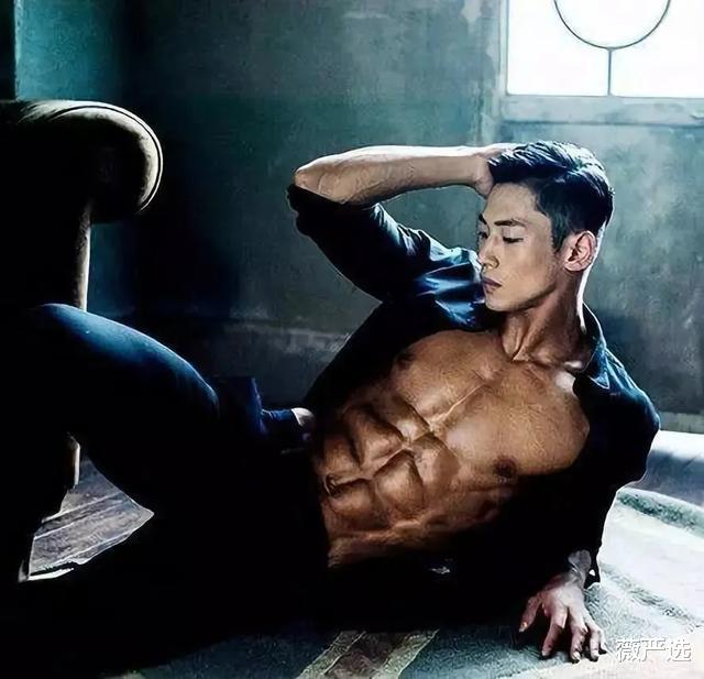 萧亚轩|44岁韩版萧亚轩，大妈年纪却被小16岁男友高调示爱，这哪像姐弟恋