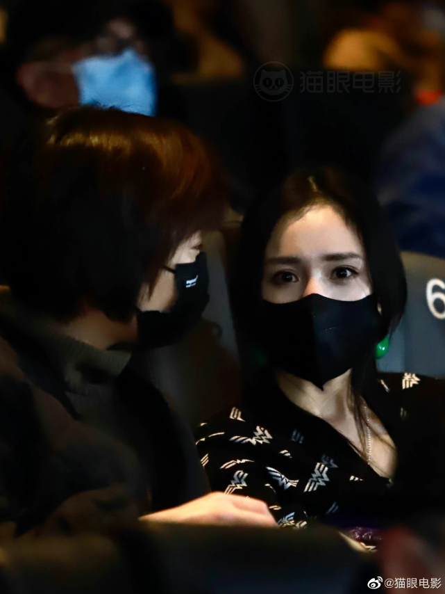 齐格勒|杨幂戴口罩丝毫不影响颜值！