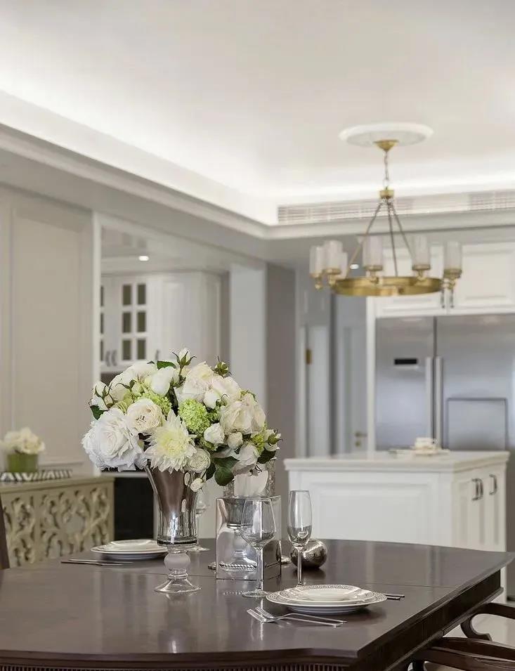 她家的法式风,极具浪漫主义情怀,又不缺优雅与从容,你喜欢吗?