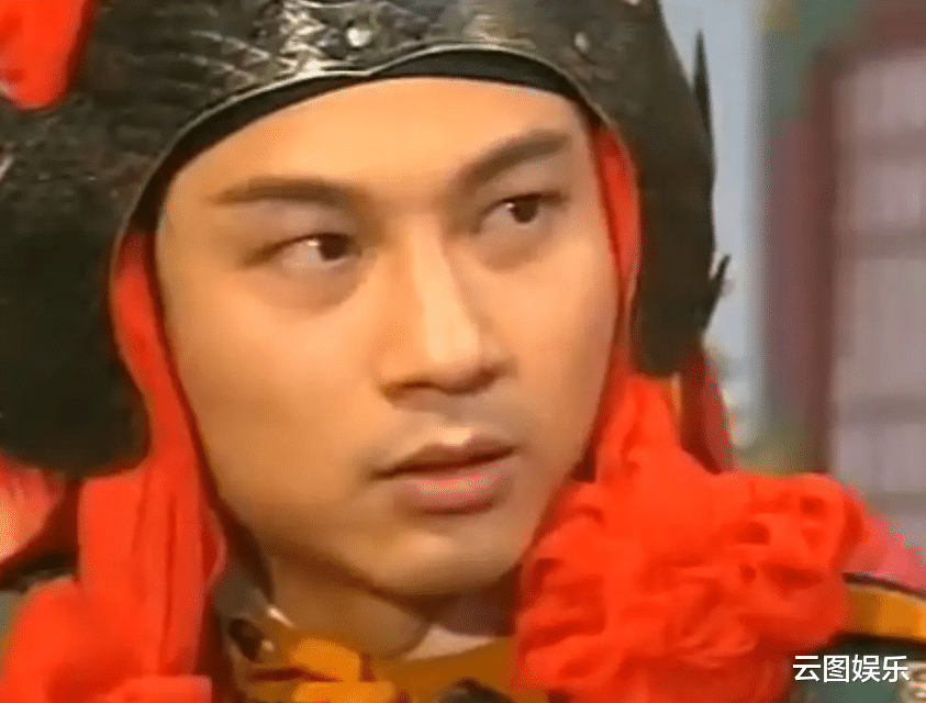 黎耀祥|3届视帝黎耀祥酒吧走穴，扭腰摆胯表演卖力，被曝一场演出赚7万