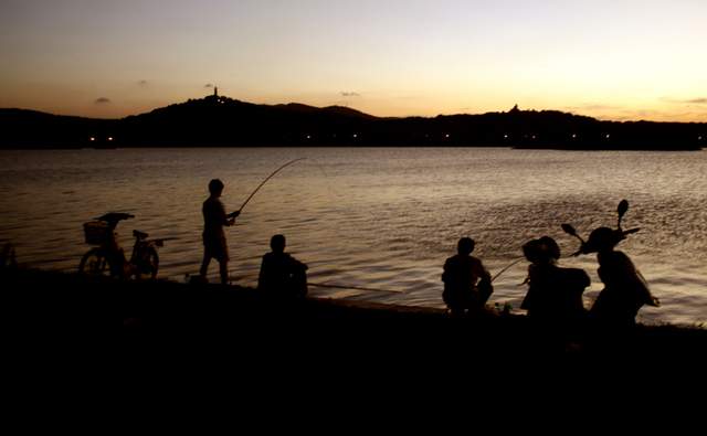 饵料|夏季夜钓，这几点需要注意，6月不学就太亏了，不信就试试