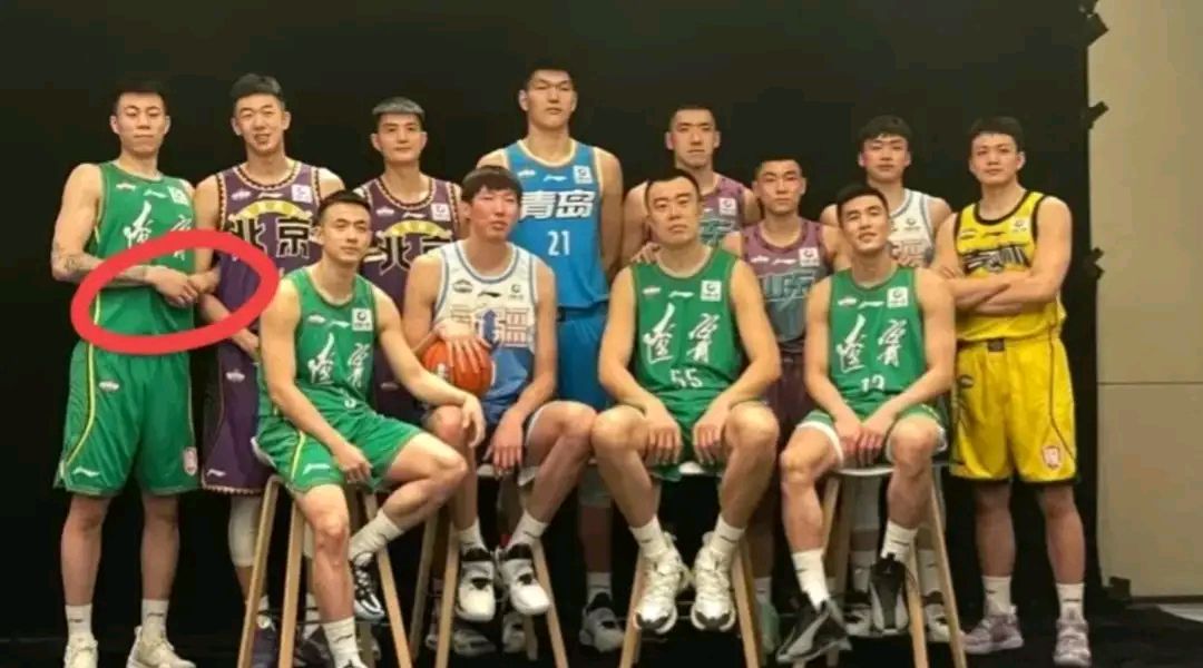 辽宁男篮|北区全明星门庭若市，南区全明星冷冷清清，为何人气差距如此大？