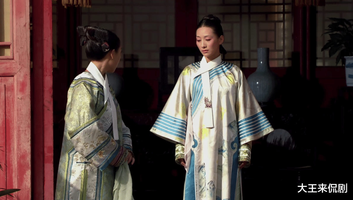 安陵容|安陵容小产甄嬛为何一直捂着鼻子?秘诀全在眼神中,皇后错失了良机