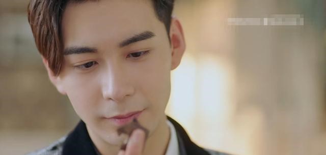 梁朝伟|《一见倾心》首播，民国造型帅气逼人，无奈剧情油腻引吐槽