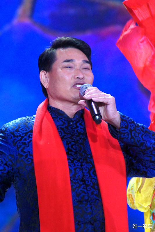 作文|玩够：陈亚男，真的很好奇，你不停的出小作文，你为啥就不能退网呢？