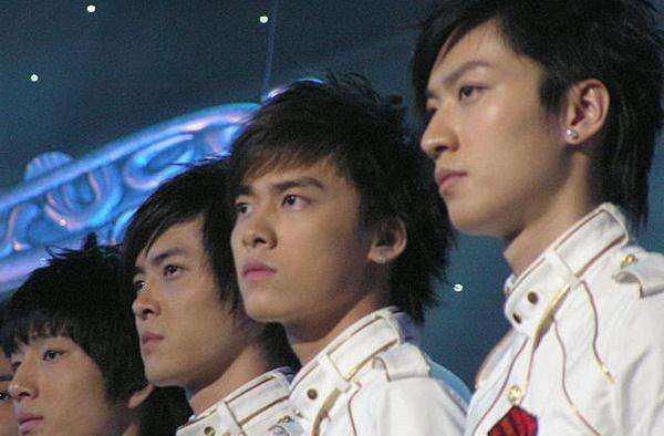 付辛博|“内娱第一男团”决裂9年后，如今咖位悬殊巨大