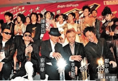 阿Sa|嫁给殴打机长逼停飞机的“港圈太子爷”，阿sa从未比阿娇幸运