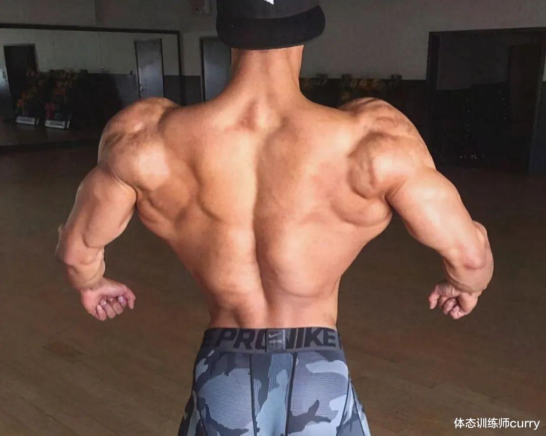 儿童健康|练背阔肌有2招,给你的背部注满力量!