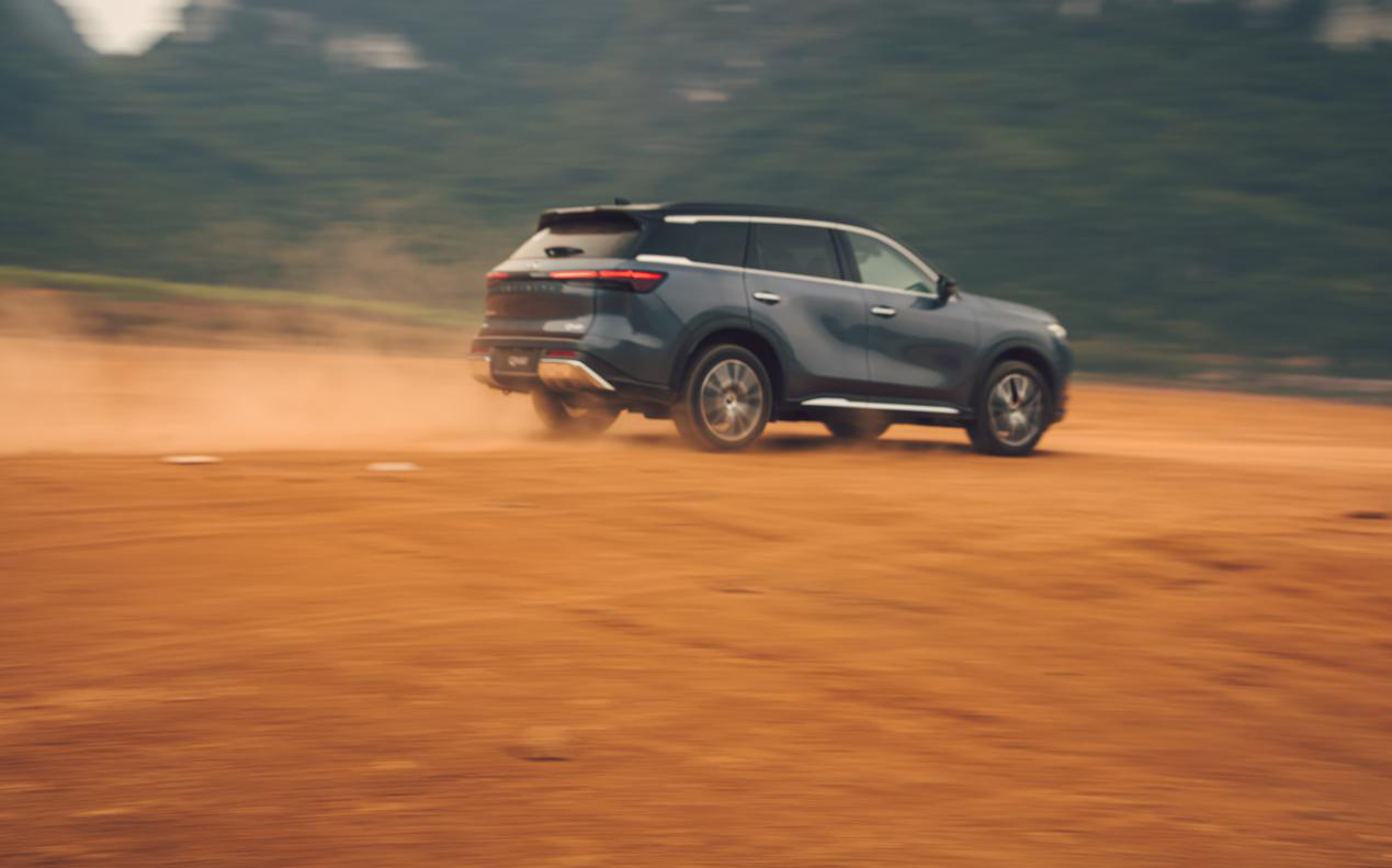 醒来，仍在梦中