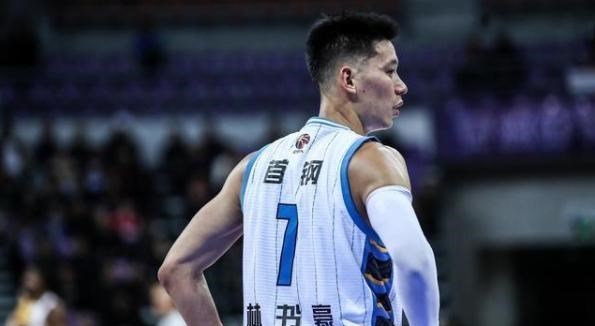 林书豪|周仪翔离队，林书豪以另类方式签约，首钢真人才！