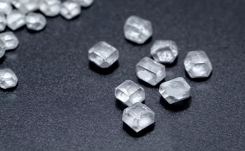 钻石 科技与浪漫的结合——培育钻石