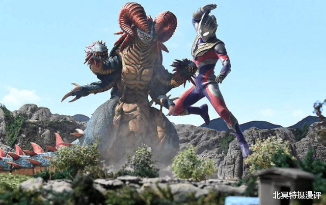 驾驶|特利迦奥特曼：魔兽加尔高贡苏醒，胜利飞燕号回归，结名母亲亮相