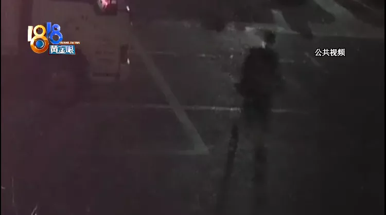 监控视频 偷了一箱iPhone13还搬走监控,“变装”男子终被抓