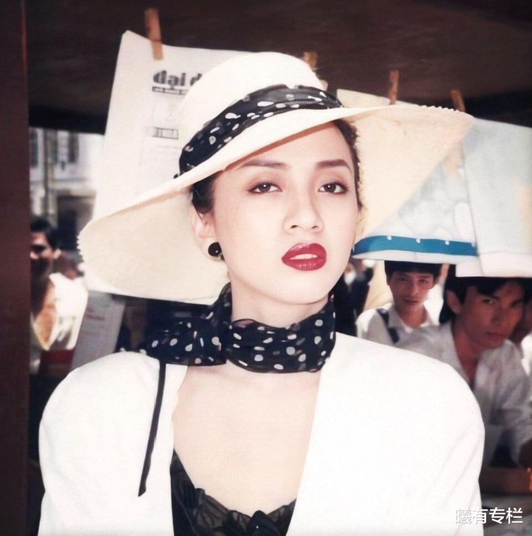 梅艳芳|传记电影《梅艳芳》香港上映，昔日“舞台百变女王”经典造型回顾