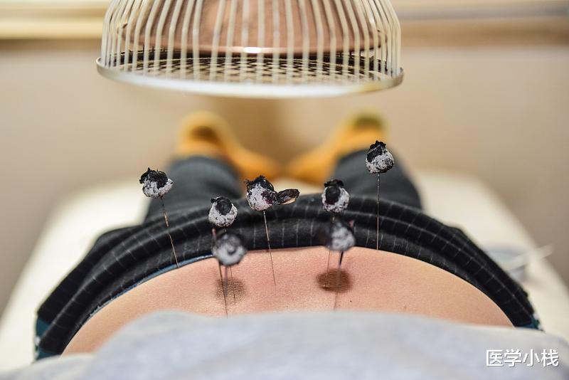 腰椎间盘突出|90%腰椎间盘突出不做手术？面对腰椎间盘突出，需要考虑2个常识