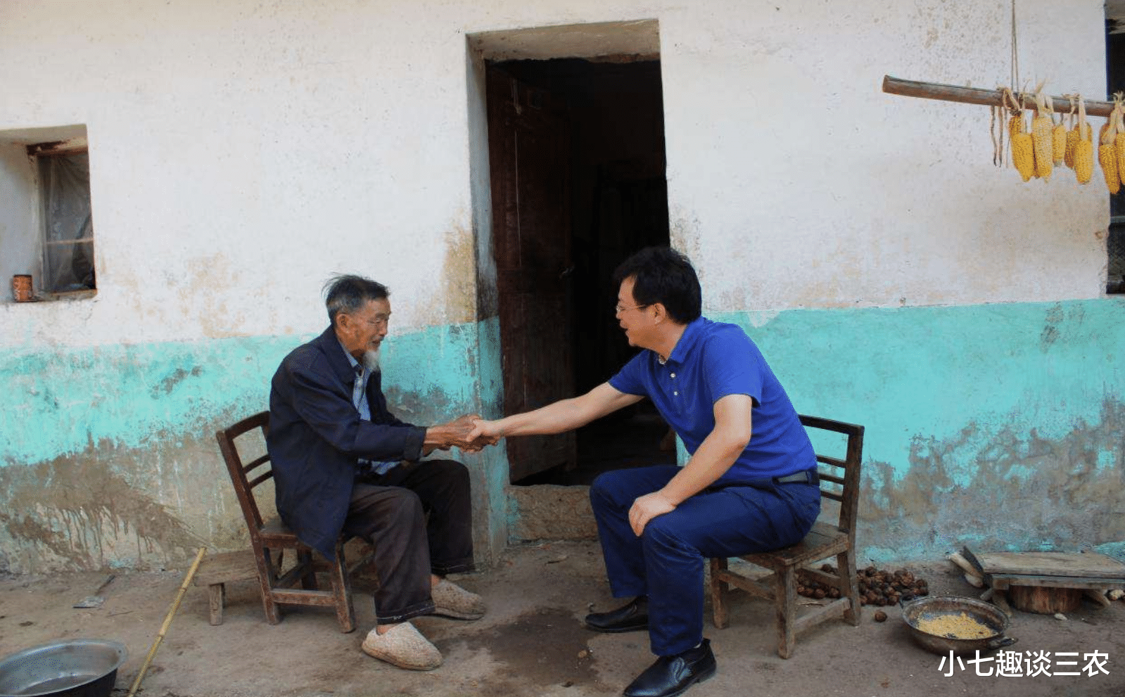 小七趣谈三农 再过几个月，农村有一件大事要发生！有人坐不住了，农民却很高兴