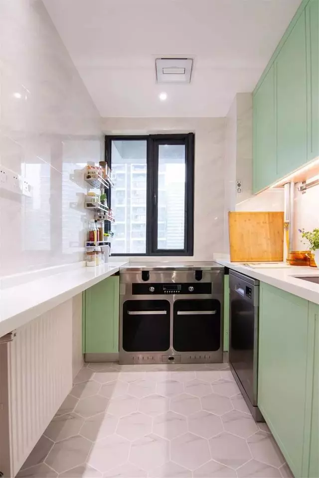 89㎡两室改三室,客厅不买沙发,舍弃电视墙,围合卡座超实用