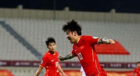 國(guó)足|國(guó)足2比0戰(zhàn)勝菲律賓，球迷揪出場(chǎng)上最大水貨，賽后評(píng)分隊(duì)內(nèi)墊底