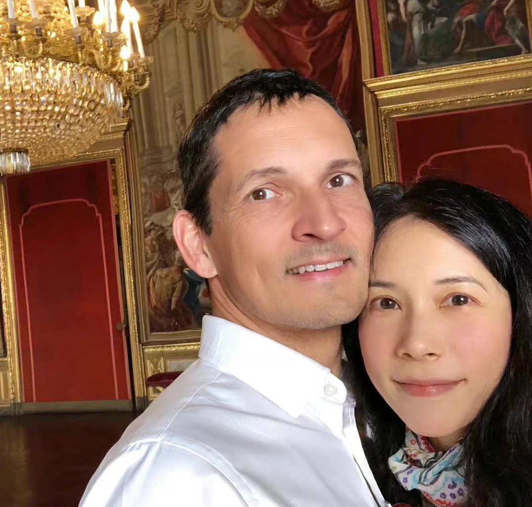 电影|10位混血女星今昔颜值对比：有人30颜垮，有人50如少女，谁最扛老