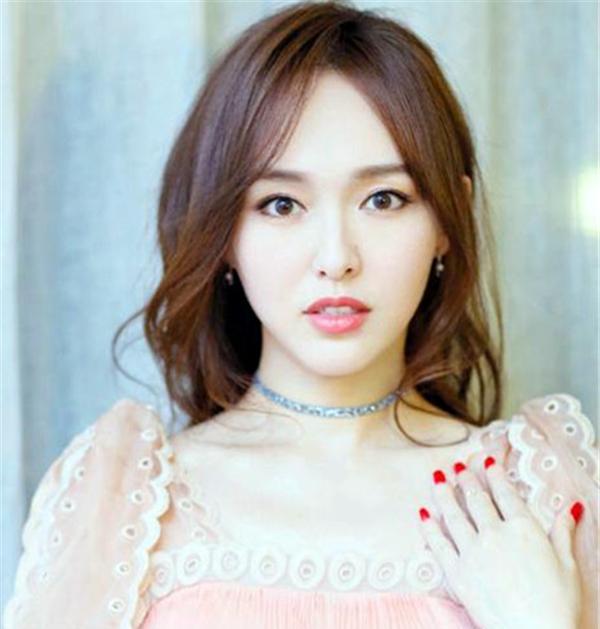 刘诗诗|赵丽颖婆婆，刘诗诗婆婆，唐嫣婆婆，看到她的婆婆：不出道可惜了