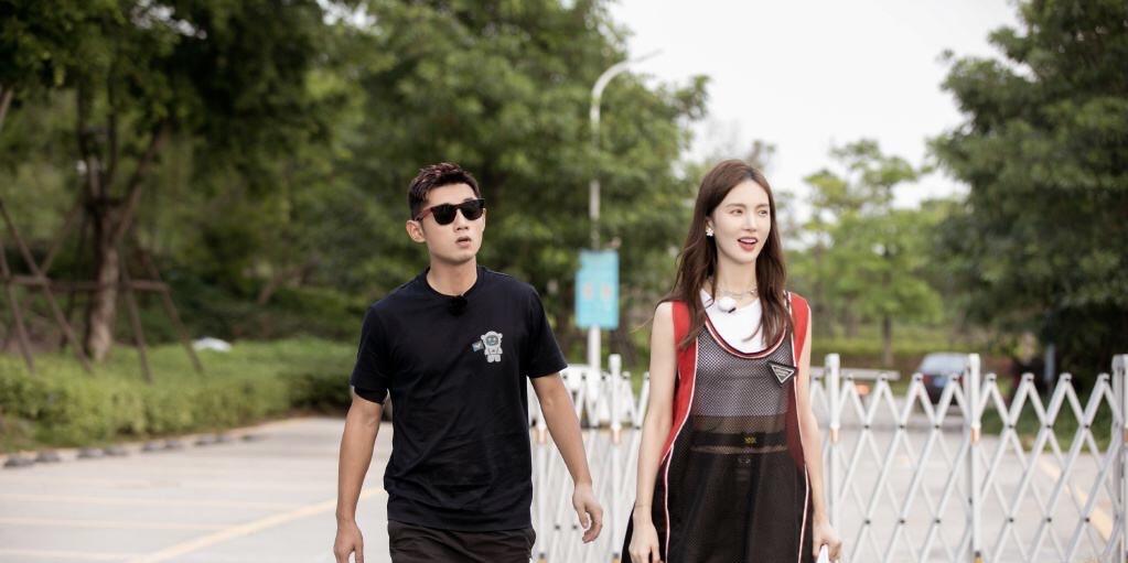 张继科|张继科迎来第三次恋爱，金晨景甜成过客，网友大赞！