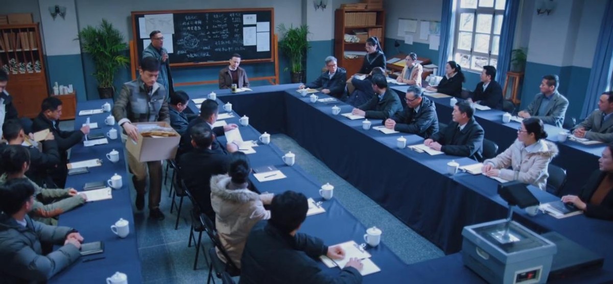 航天|央视王炸剧“杀疯了”！开播收视破1，新闻联播力挺，熬夜追不停