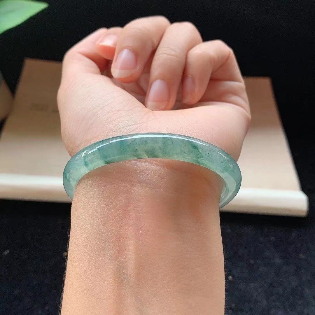 翡翠手镯|贵妃好捡漏超值千色飘花～ 4999翡翠手镯