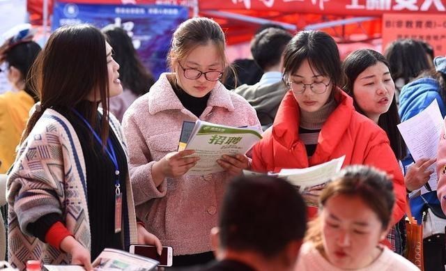 国企|为何很多国企“校招”，几乎很少“社招”，背后原因很现实