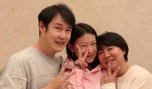 小沈阳|小沈阳女儿堪称“整容式”长大，不仅气场足，英语水平也顶呱呱